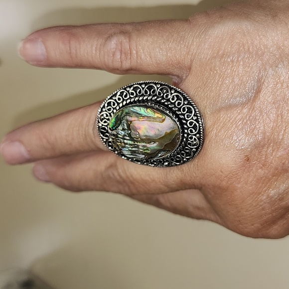 Large abalone shell ring - Picture 7 of 7